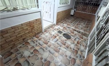 VENTA CASA LAGOS III, FLORIDABLANCA. Cod V8916