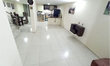 VENTA CASA LAGOS III, FLORIDABLANCA. Cod V8916