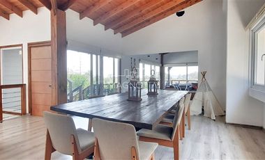 Casa en venta de 7 dorm. en Los Vilos