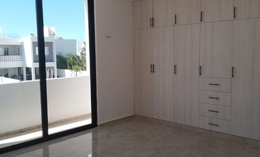 Excelente casa con habitación en planta baja