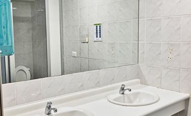 Oficina premium 327m Stgo Centro, Metro Moneda/Sta Ana
