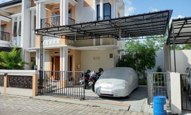 Rumah mewah modern full furnished di jln Raya Tajem