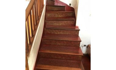 ---EN VENTA EXCELENTE  CASA 4 AMB EN DOS PLANTA VILLA PRIMERA--