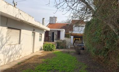 ---EN VENTA EXCELENTE  CASA 4 AMB EN DOS PLANTA VILLA PRIMERA--