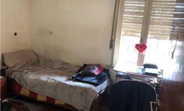 ---EN VENTA EXCELENTE  CASA 4 AMB EN DOS PLANTA VILLA PRIMERA--