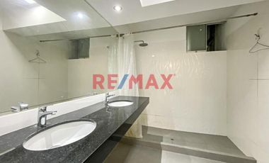 Se Alquila Amplio Departamento En La Mejor Zona De Barranco