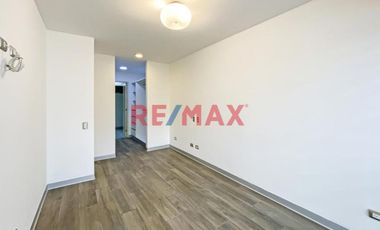 Se Alquila Amplio Departamento En La Mejor Zona De Barranco