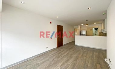 Se Alquila Amplio Departamento En La Mejor Zona De Barranco