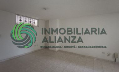 oficina en arriendo en centro. Cod A9773