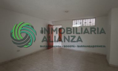 oficina en arriendo en centro. Cod A9773