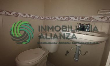 oficina en arriendo en centro. Cod A9773