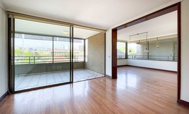 Departamento en venta de 5 dorm. en Las Condes