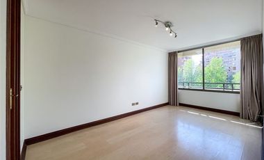Departamento en venta de 5 dorm. en Las Condes