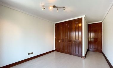 Departamento en venta de 5 dorm. en Las Condes