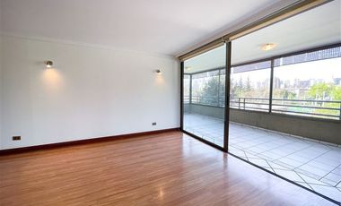 Departamento en venta de 5 dorm. en Las Condes