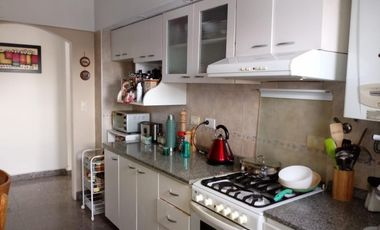 DEPARTAMENTO 3 AMBIENTES C/COCHERA EN VENTA O PERMUTA POR DEPARTAMENTO EN MAR DEL PLATA