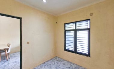 Rumah 16 Menit ke Mall Matahari Daan Mogot SHM Dibantu KPR J-35892