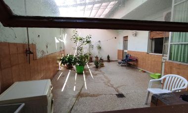 Depto.tipo casa de 4 ambientes en Venta en Almagro