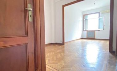 VENTA San Telmo, 2 ambientes al frente 50m2