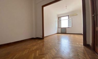 VENTA San Telmo, 2 ambientes al frente 50m2