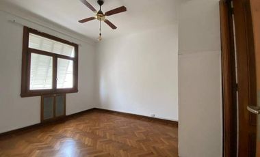VENTA San Telmo, 2 ambientes al frente 50m2