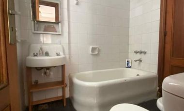 VENTA San Telmo, 2 ambientes al frente 50m2