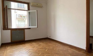 VENTA San Telmo, 2 ambientes al frente 50m2