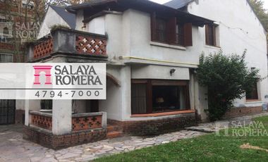 Casa a actualizar -  Excelente zona -OPORTUNIDAD