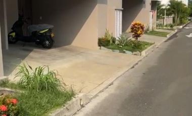 casa en venta en ciudad country. Cod V5908