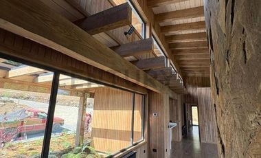 Exclusiva casa 4D 4B vista al lago y volcán