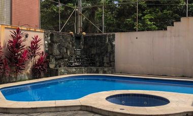 Casa en Alquiler en Kennedy