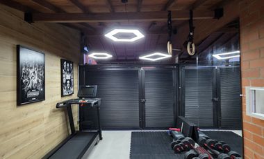 ALQUILAMOS CASA AMOBLADA MODERNA EN CONDOMINIO EN CIUDAD JARDÍN. Cod A11402