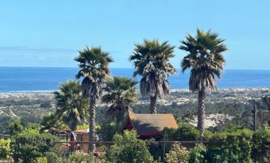 Espectacular Vista al Océano en Santa Adela: Casa en Alquiler