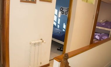 DUPLEX DE 4 AMBIENTES CON GARAGE DOBLE. Duplex en Venta.