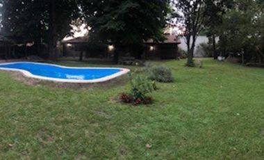 CASA QUINTA EN BARRIO CORIMAYO, BURZACO.