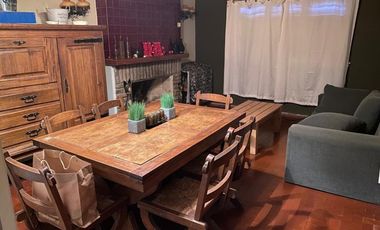 CASA QUINTA EN BARRIO CORIMAYO, BURZACO.