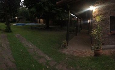 CASA QUINTA EN BARRIO CORIMAYO, BURZACO.