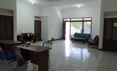 rumah ngagel tama hook luas, Baru renov, tidak bocor