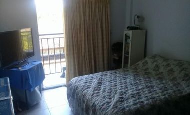 Dpto de 2 ambientes a media cuadra de Perón