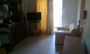 Dpto de 2 ambientes a media cuadra de Perón