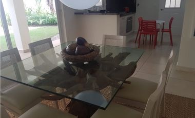 Sea Confiable vende casa en La Reserva de Versalles modelo Toledo