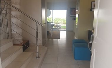 Sea Confiable vende casa en La Reserva de Versalles modelo Toledo