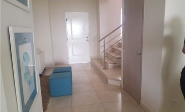 Sea Confiable vende casa en La Reserva de Versalles modelo Toledo