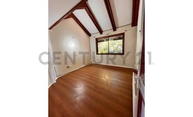 CASA COMERCIAL EN VENTA FRENTE PLAZA MULCHÉN