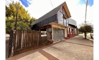 CASA COMERCIAL EN VENTA FRENTE PLAZA MULCHÉN