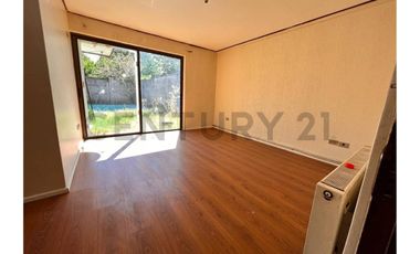 CASA COMERCIAL EN VENTA FRENTE PLAZA MULCHÉN