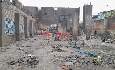 Se Vende Terreno Comercial De 500 M2 En Av Grau Cercado De Lima