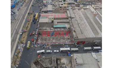 Se Vende Terreno Comercial De 500 M2 En Av Grau Cercado De Lima