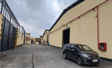 Bodega de Alquier en Via a Daule 813 m² Sector Inmaconsa