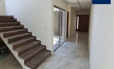 RESIDENCIA EN VENTA PALMAS GREEN